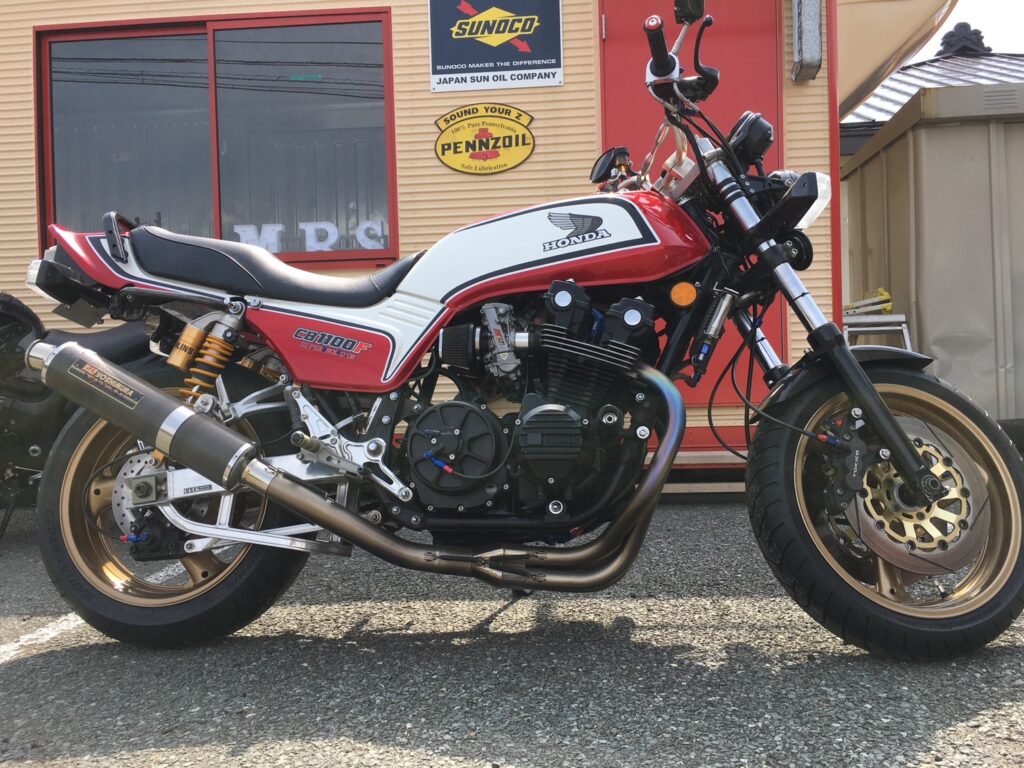 CB1100F